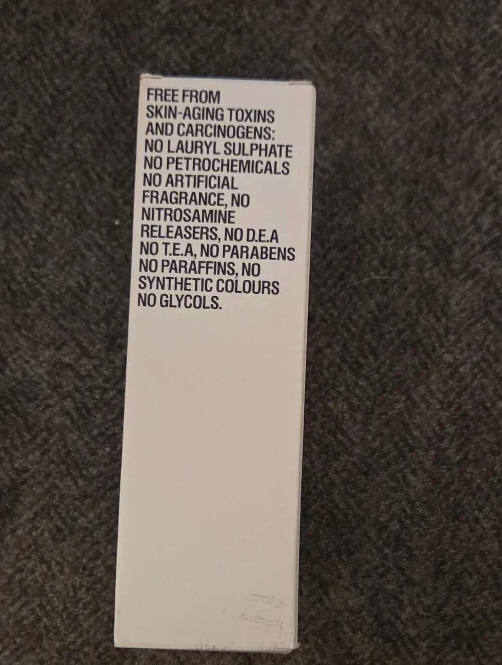 Grown Alchemist Polishing Facial Exfoliant - Pink Grapefruit (Gray Tube) - Picture 3 of 3